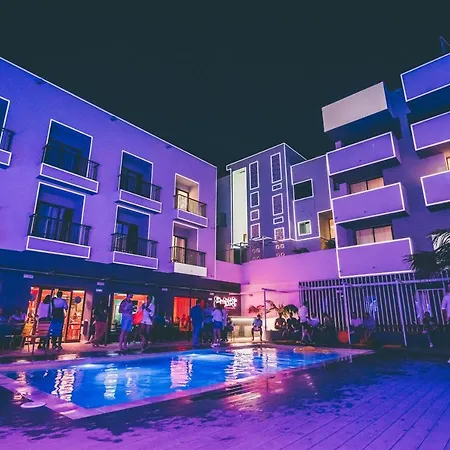 Amistat Island Hostel Ibiza - Albergue Juvenil Hostel *