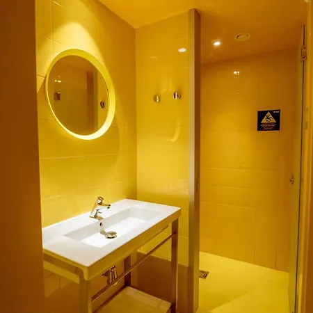 Amistat Island Hostel Ibiza - Albergue Juvenil San Antonio (Ibiza)